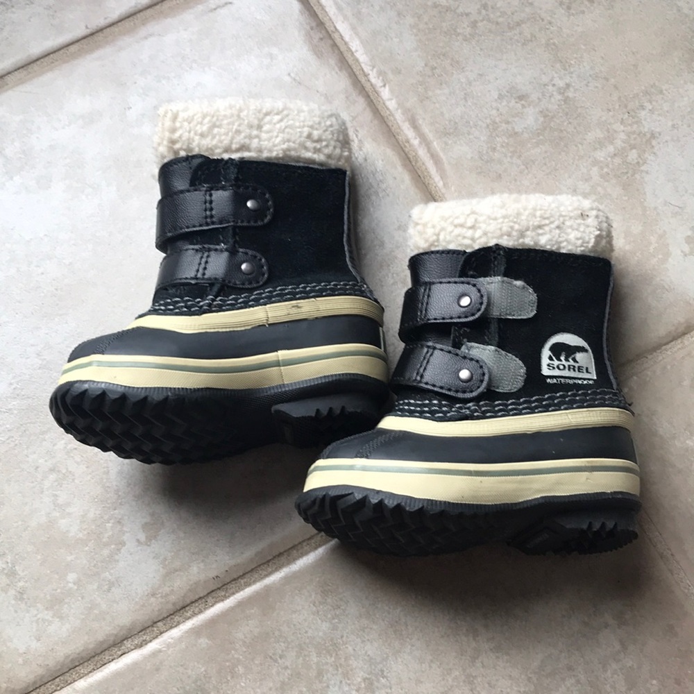Sorel baby boots​